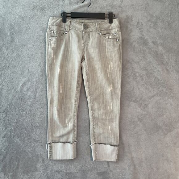 Almost Famous Vintage Y2K Low Rise Capri Jeans Women's Size 5 Rhinestones Bling - Picture 3 of 13